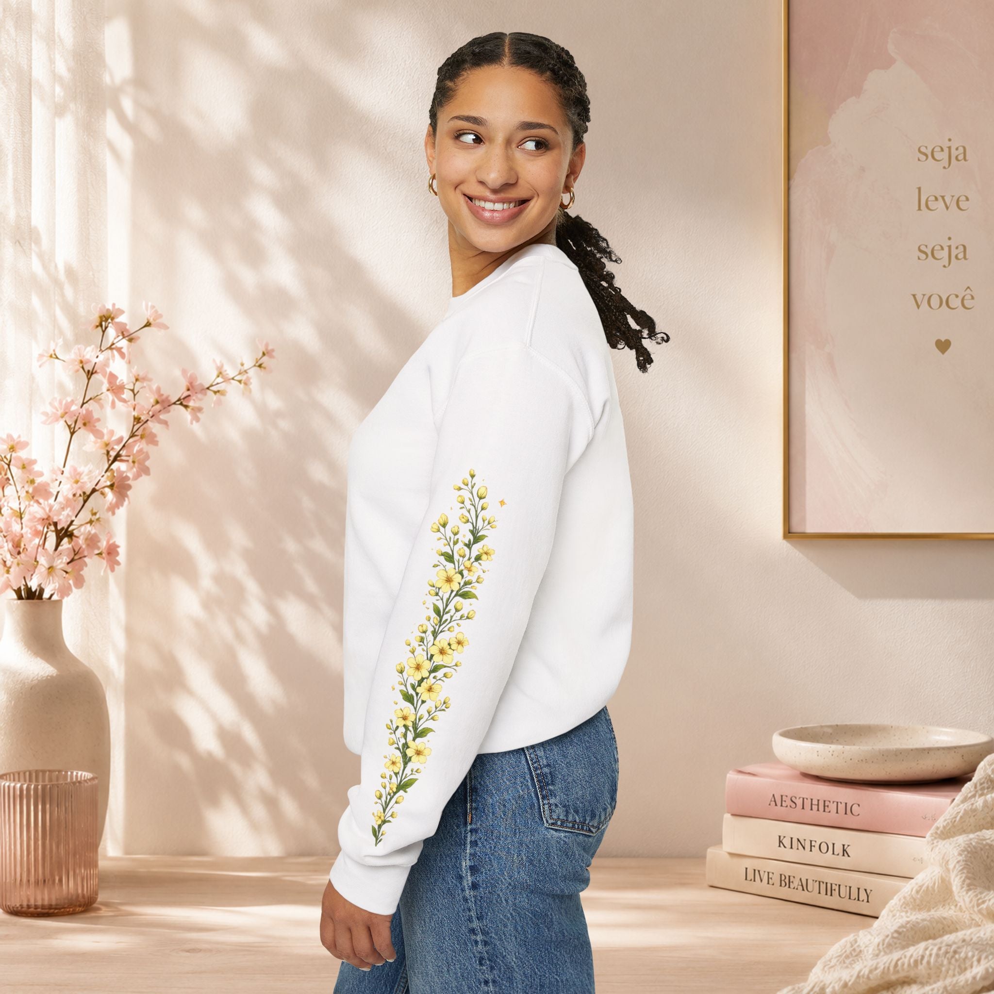 Women’s Floral Sleeve Sweatshirt    * 🌸 Estampa exclusiva
* 🧥 Confortável e resistente
* 📦 Entrega para todo Portugal
* 📏 Disponível em vários tamanhos