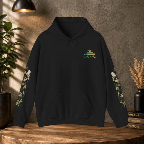 Brazilian Roots Hoodie | Coleção Brasileiros em Portugal 🇧🇷🇵🇹.               ✨ Exclusive Design • Design Exclusivo
🧥 Premium Comfort • Conforto Premium
📦 Delivery Across Portugal • Entregas para todo Portugal 🇵🇹