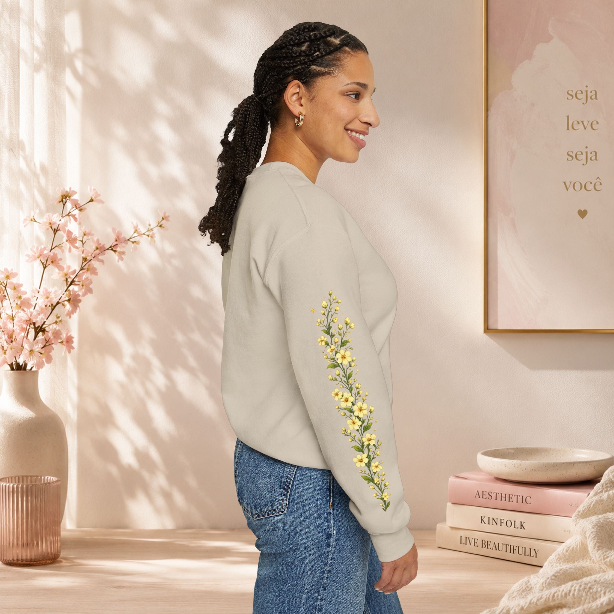Women’s Floral Sleeve Sweatshirt    * 🌸 Estampa exclusiva
* 🧥 Confortável e resistente
* 📦 Entrega para todo Portugal
* 📏 Disponível em vários tamanhos