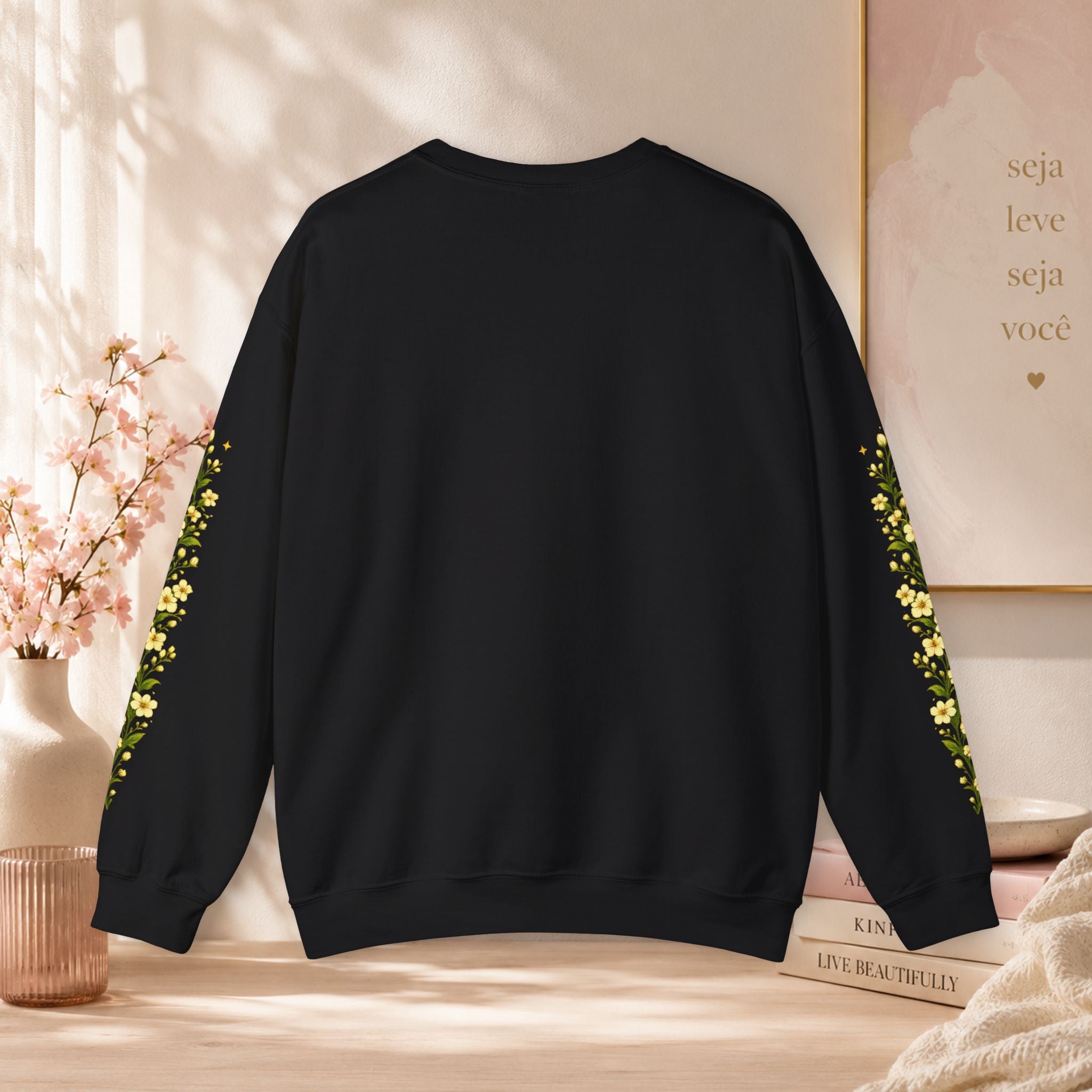 Women’s Floral Sleeve Sweatshirt    * 🌸 Estampa exclusiva
* 🧥 Confortável e resistente
* 📦 Entrega para todo Portugal
* 📏 Disponível em vários tamanhos